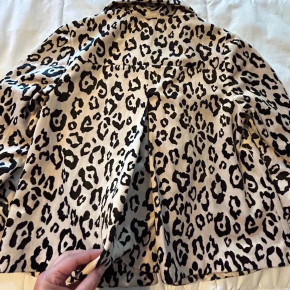 Chico’s Faux Fur Leopard Print Swing Jacket Coat Animal Print size 0- Small - Picture 8 of 8
